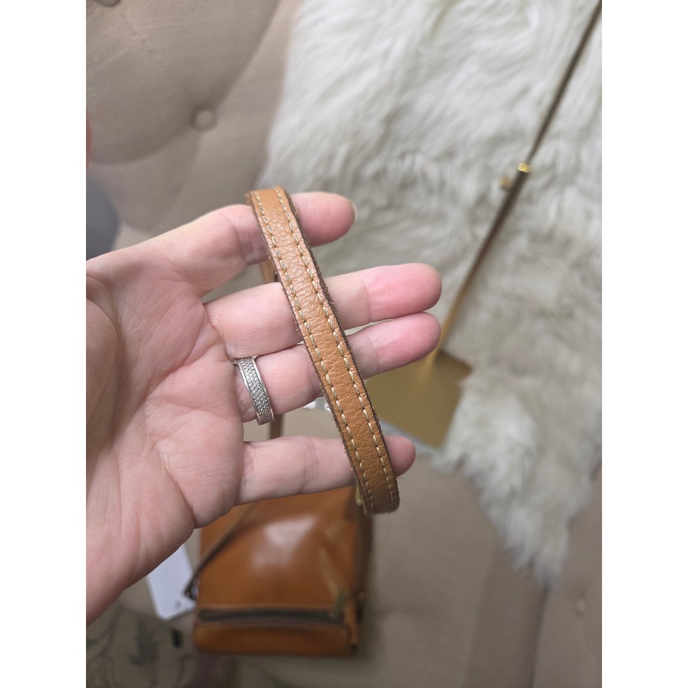 PN18 Patricia Nash crossbody - Picture 4 of 8
